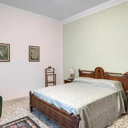 Sentirsi A Casa, Lontano Da Casa-feel At Away From Caronno Pertusella